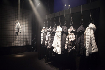 Fotoservizio/FW 19-20/WOMEN/PRESENTAZIONE/HERNO/DP2/9