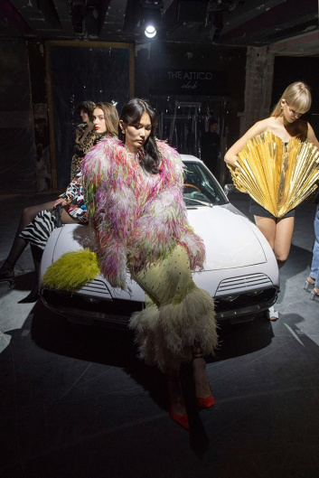 Fotoservizio/FW 19-20/WOMEN/PRESENTAZIONE/ATTICO/DP2/52
