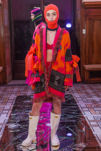 Fotoservizio/FW 19-20/WOMEN/PRESENTAZIONE/ALANUI/DP2/1