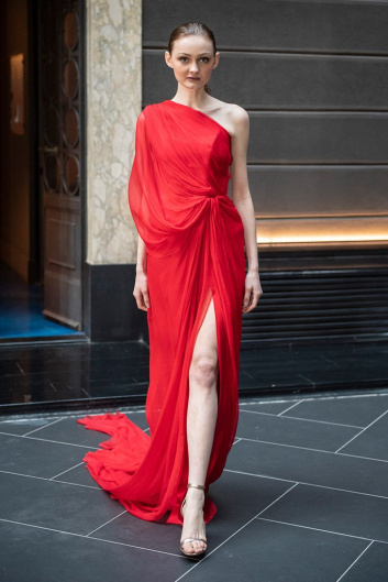 Fotoservizio/FW 19-20/WOMEN/PRESENTAZIONE/RHEA COSTA/DP2/4