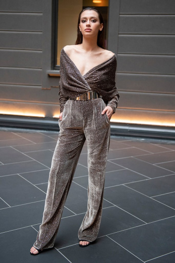 Fotoservizio/FW 19-20/WOMEN/PRESENTAZIONE/RHEA COSTA/DP2/9