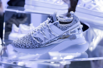 Fotoservizio/FW 19-20/WOMEN/PRESENTAZIONE/HOGAN/DP2/8