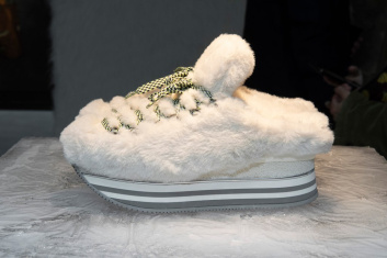 Fotoservizio/FW 19-20/WOMEN/PRESENTAZIONE/HOGAN/DP2/43