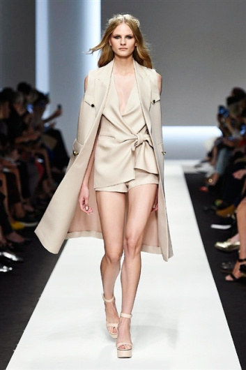 Fotoservizio/SS 2016/WOMEN/ERMANNO SCERVINO/DP1/4