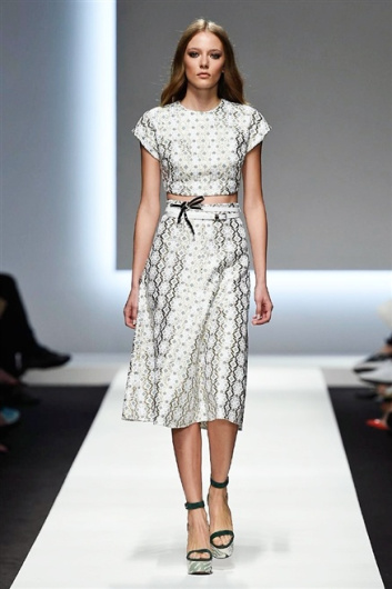 Fotoservizio/SS 2016/WOMEN/ERMANNO SCERVINO/DP1/10