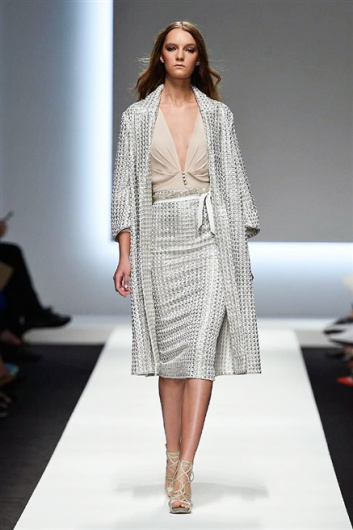 Fotoservizio/SS 2016/WOMEN/ERMANNO SCERVINO/DP1/11