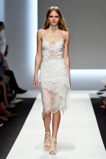 Fotoservizio/SS 2016/WOMEN/ERMANNO SCERVINO/DP1/18