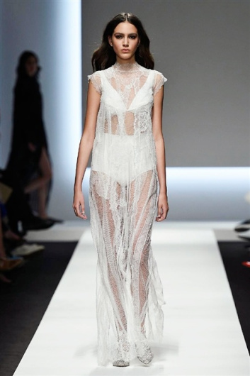 Fotoservizio/SS 2016/WOMEN/ERMANNO SCERVINO/DP1/19