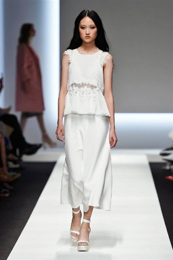 Fotoservizio/SS 2016/WOMEN/ERMANNO SCERVINO/DP1/24