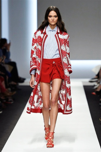 Fotoservizio/SS 2016/WOMEN/ERMANNO SCERVINO/DP1/30
