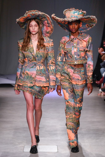 Fotoservizio/SS 2020/WOMEN/SFILATA/ANGEL CHEN/DP2/0
