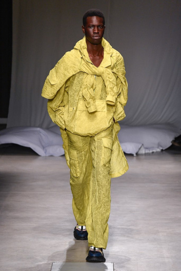Fotoservizio/SS 2020/WOMEN/SFILATA/ANGEL CHEN/DP2/0