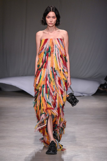 Fotoservizio/SS 2020/WOMEN/SFILATA/ANGEL CHEN/DP2/12