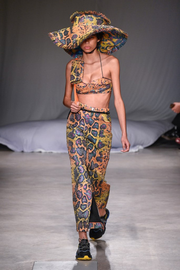 Fotoservizio/SS 2020/WOMEN/SFILATA/ANGEL CHEN/DP2/6