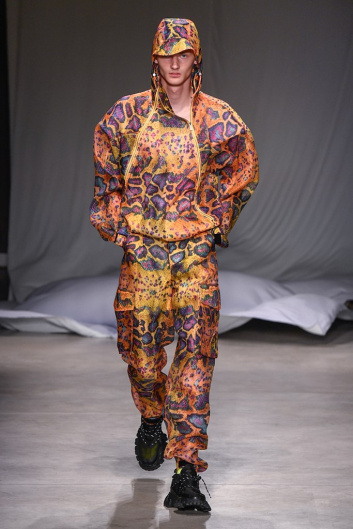 Fotoservizio/SS 2020/WOMEN/SFILATA/ANGEL CHEN/DP2/9