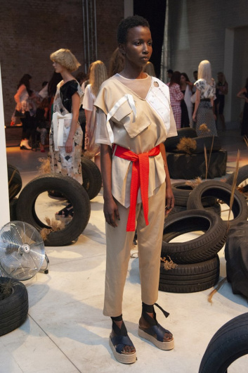 Fotoservizio/SS 2020/WOMEN/PRESENTAZIONE/GILBERTO CALZOLARI/DP2/10