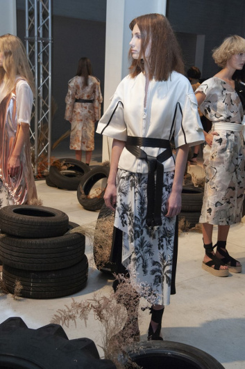Fotoservizio/SS 2020/WOMEN/PRESENTAZIONE/GILBERTO CALZOLARI/DP2/25