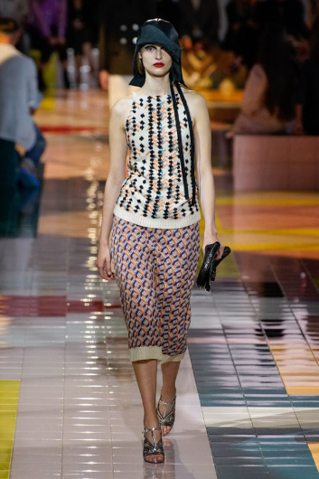 Fotoservizio/SS 2020/WOMEN/SFILATA/PRADA/DP2/6