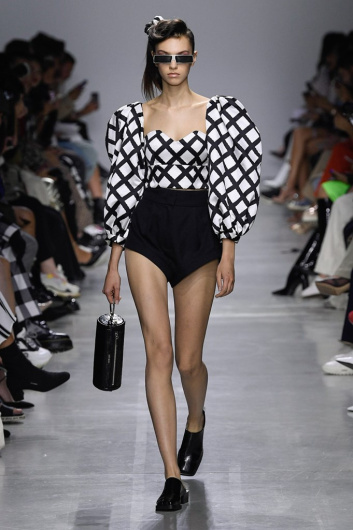 Fotoservizio/SS 2020/WOMEN/SFILATA/ANNAKIKI/DP2/5