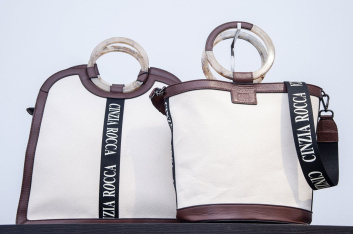 Fotoservizio/SS 2020/WOMEN/PRESENTAZIONE/CINZIA ROCCA/DP2/24