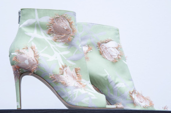 Fotoservizio/SS 2020/WOMEN/PRESENTAZIONE/CINZIA ROCCA/DP2/16