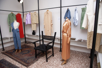 Fotoservizio/SS 2020/WOMEN/PRESENTAZIONE/DARIN HACHEM/DP2/0
