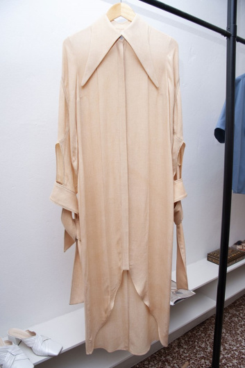 Fotoservizio/SS 2020/WOMEN/PRESENTAZIONE/DARIN HACHEM/DP2/43