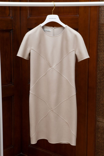 Fotoservizio/SS 2020/WOMEN/PRESENTAZIONE/MILA SCHÖN/DP2/29