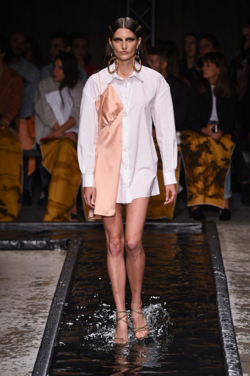 Fotoservizio/SS 2020/WOMEN/SFILATA/ACT N°1/DP2/3