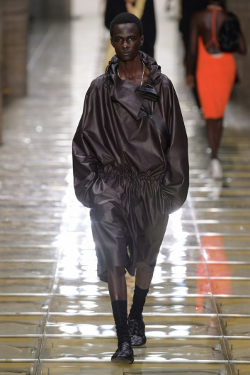 Fotoservizio/SS 2020/WOMEN/SFILATA/BOTTEGA VENETA/DP2/16