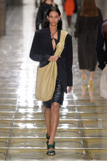 Fotoservizio/SS 2020/WOMEN/SFILATA/BOTTEGA VENETA/DP2/17