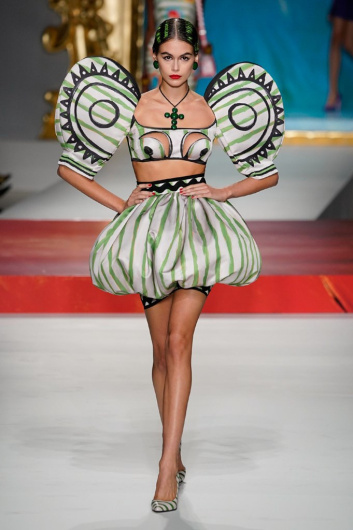 Fotoservizio/SS 2020/WOMEN/SFILATA/MOSCHINO/DP2/0