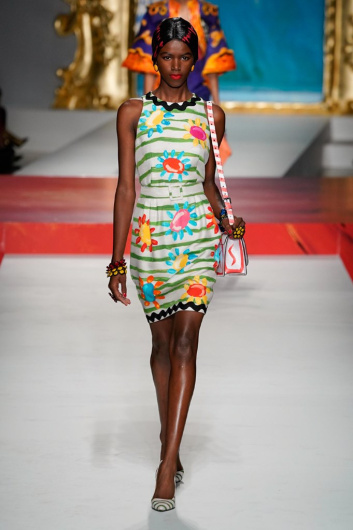 Fotoservizio/SS 2020/WOMEN/SFILATA/MOSCHINO/DP2/1