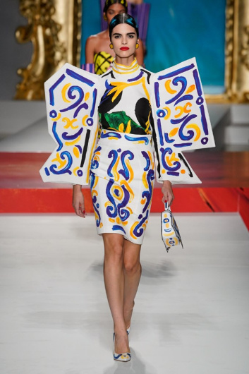 Fotoservizio/SS 2020/WOMEN/SFILATA/MOSCHINO/DP2/3