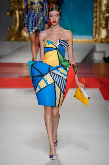 Fotoservizio/SS 2020/WOMEN/SFILATA/MOSCHINO/DP2/2