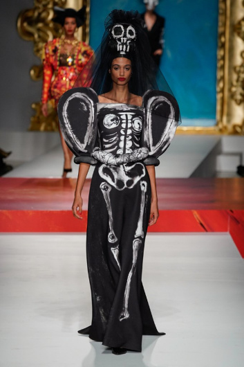 Fotoservizio/SS 2020/WOMEN/SFILATA/MOSCHINO/DP2/5