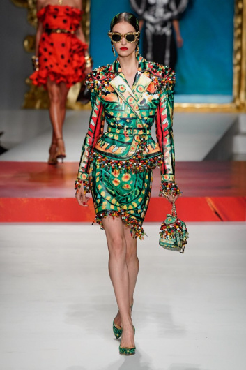 Fotoservizio/SS 2020/WOMEN/SFILATA/MOSCHINO/DP2/3