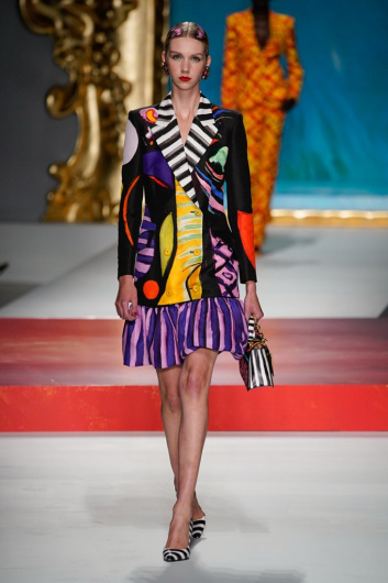 Fotoservizio/SS 2020/WOMEN/SFILATA/MOSCHINO/DP2/0