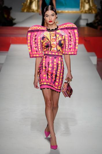 Fotoservizio/SS 2020/WOMEN/SFILATA/MOSCHINO/DP2/3