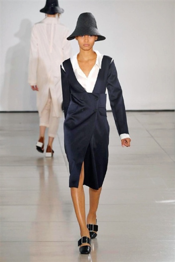 Fotoservizio/SS 2016/WOMEN/JIL SANDER/DP1/17