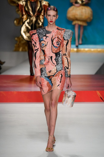 Fotoservizio/SS 2020/WOMEN/SFILATA/MOSCHINO/DP2/4