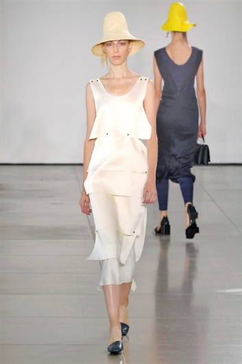 Fotoservizio/SS 2016/WOMEN/JIL SANDER/DP1/19