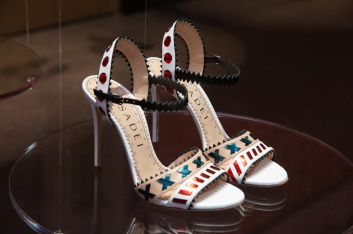 Fotoservizio/SS 2020/WOMEN/PRESENTAZIONE/CASADEI/DP2/28