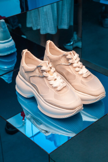 Fotoservizio/SS 2020/WOMEN/PRESENTAZIONE/HOGAN/DP2/45