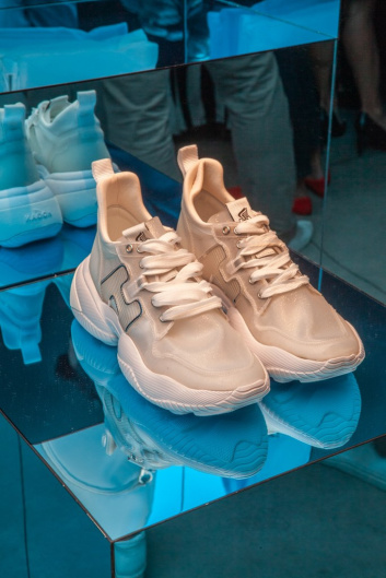 Fotoservizio/SS 2020/WOMEN/PRESENTAZIONE/HOGAN/DP2/43