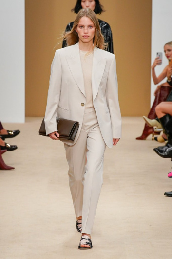 Fotoservizio/SS 2020/WOMEN/SFILATA/TOD'S/DP2/1