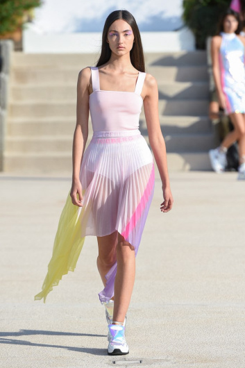 Fotoservizio/SS 2020/WOMEN/SFILATA/ICEBERG/DP2/0