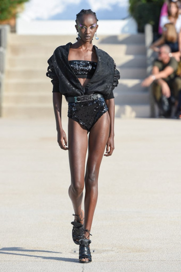 Fotoservizio/SS 2020/WOMEN/SFILATA/ICEBERG/DP2/11