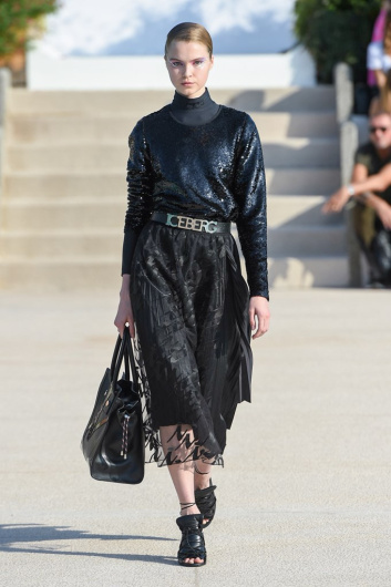 Fotoservizio/SS 2020/WOMEN/SFILATA/ICEBERG/DP2/9