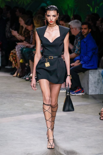 Fotoservizio/SS 2020/WOMEN/SFILATA/VERSACE/DP2/1